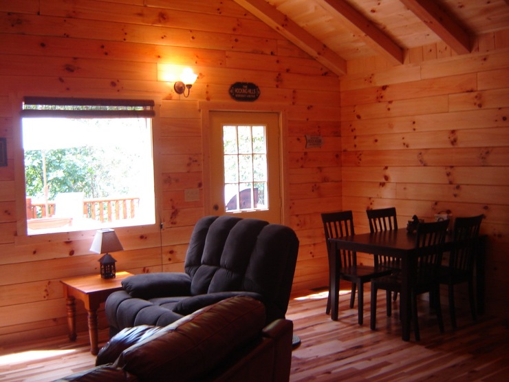 Claddagh Cabin dining table