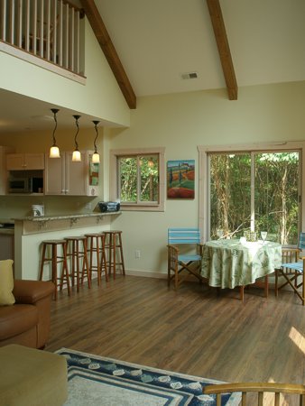 artist pines cottage living room