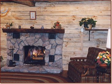 3 oaks cabin fireplace