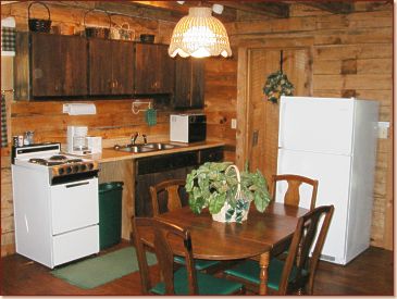 3 oaks cabin kitchen
