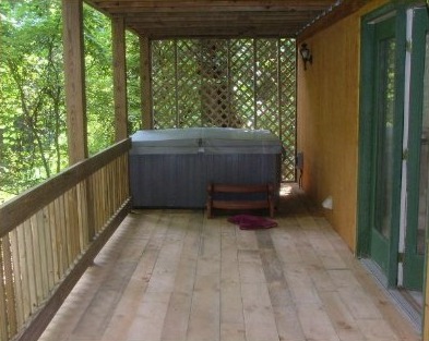 Hilltop Cabin deck
