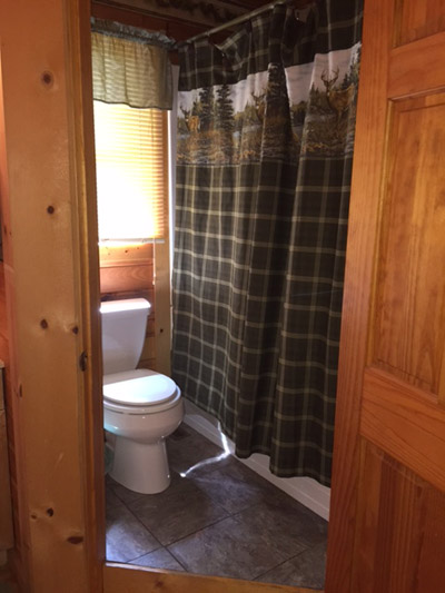 Hilltop Cabin bathroom 1