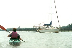 etk_sail.jpg (12815 bytes)