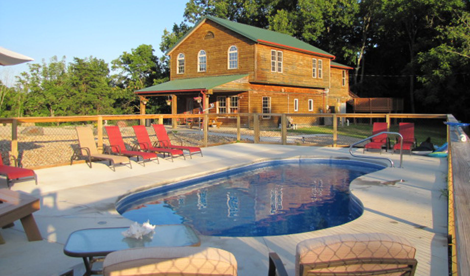 Lodges with Swimming Pools in Hocking Hills