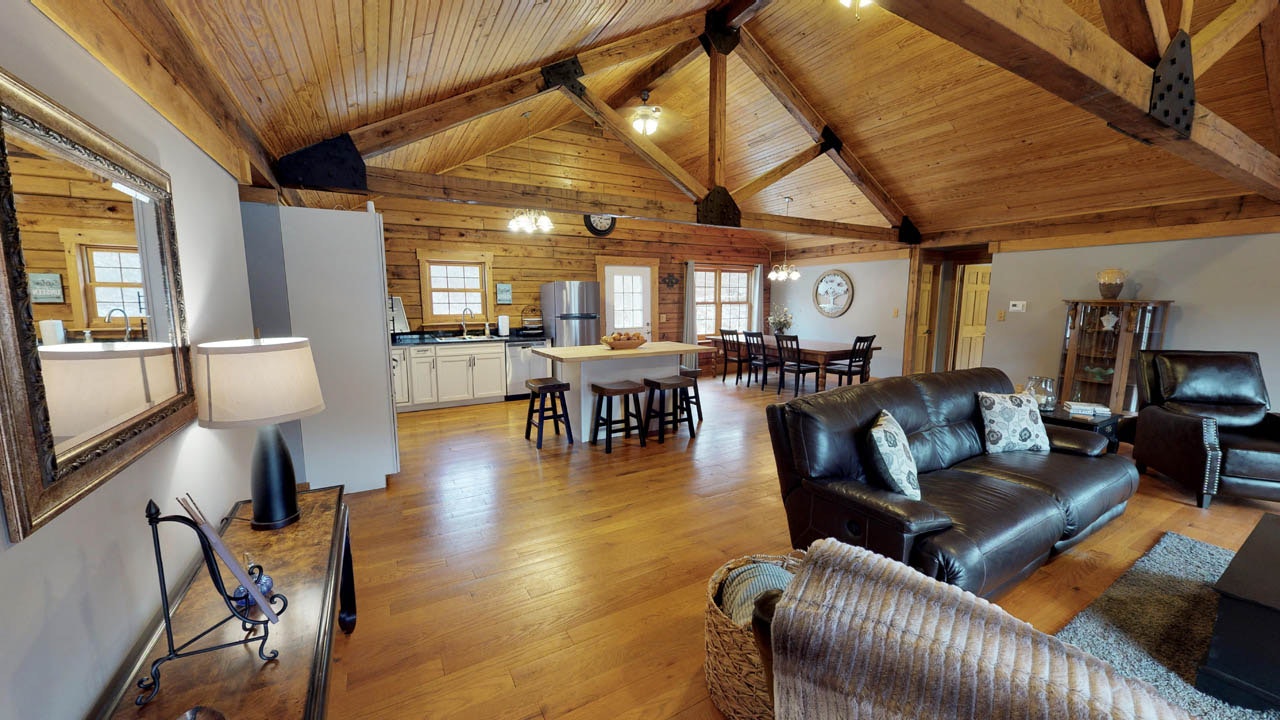 Hocking Hills Yurts  Cabins