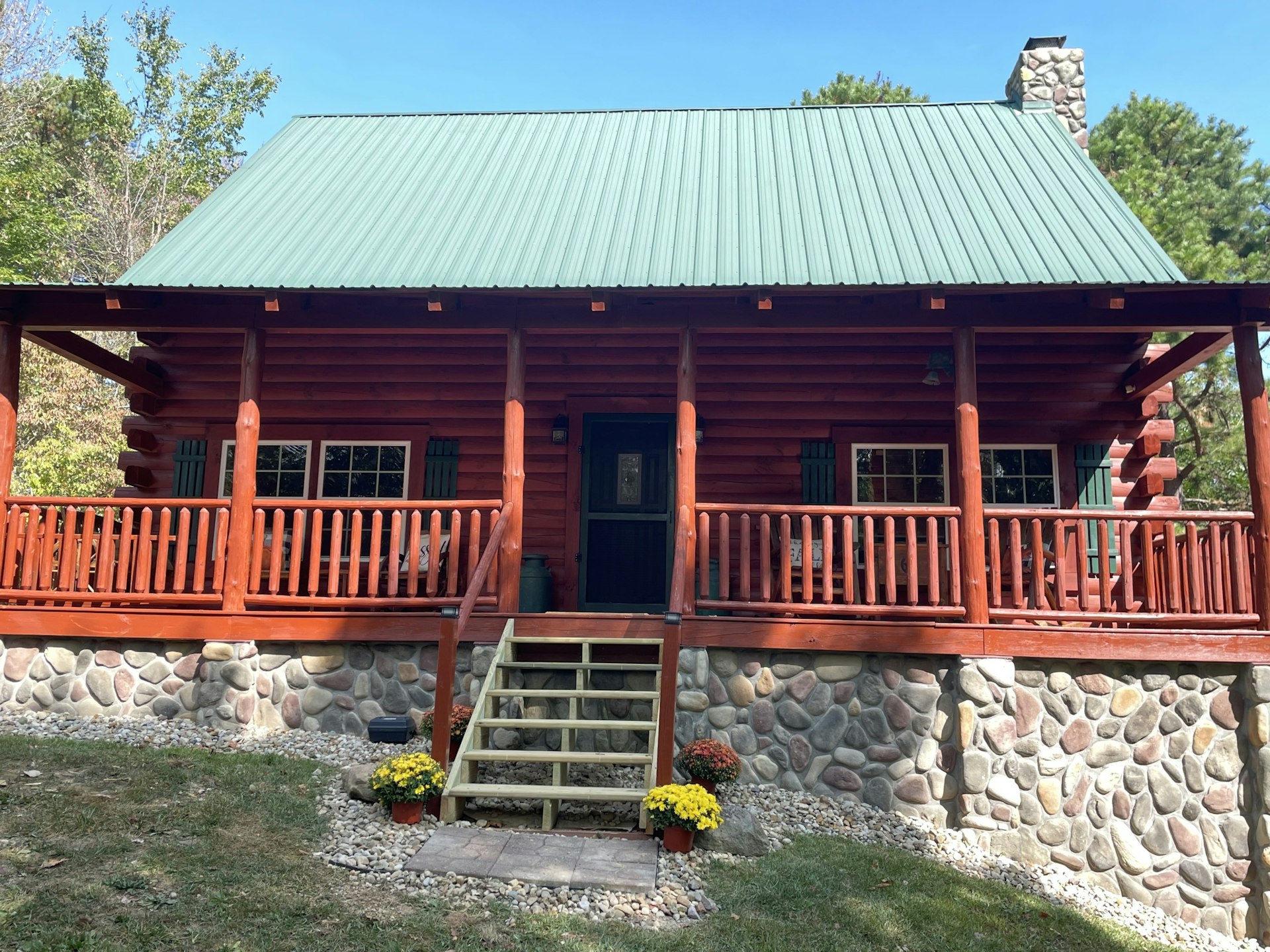 Whiskey Hollow Cabins