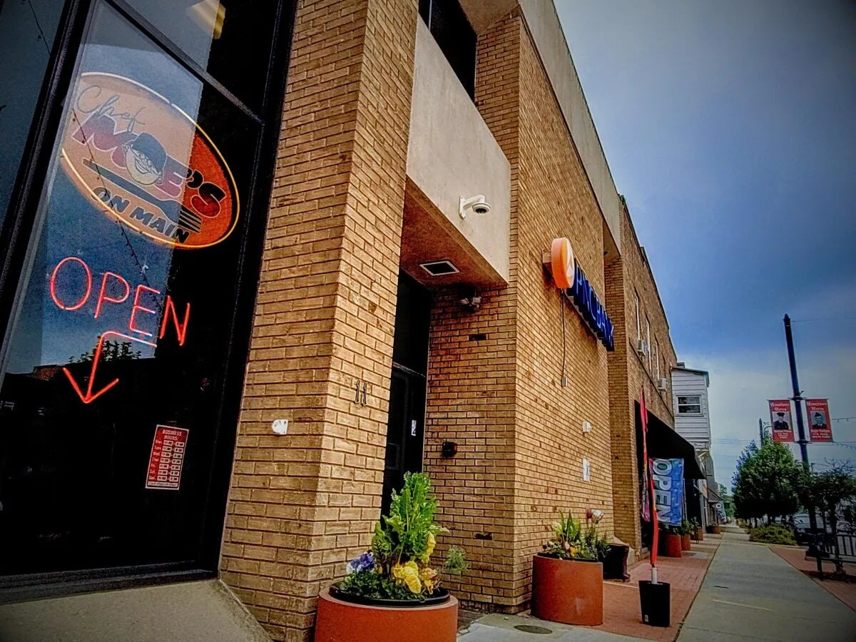 Picture of Chef Moe's On Main