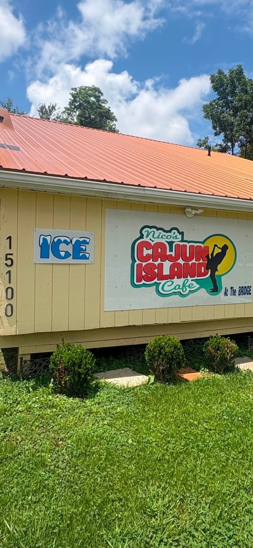 Picture of Cajun Island at The Bridge