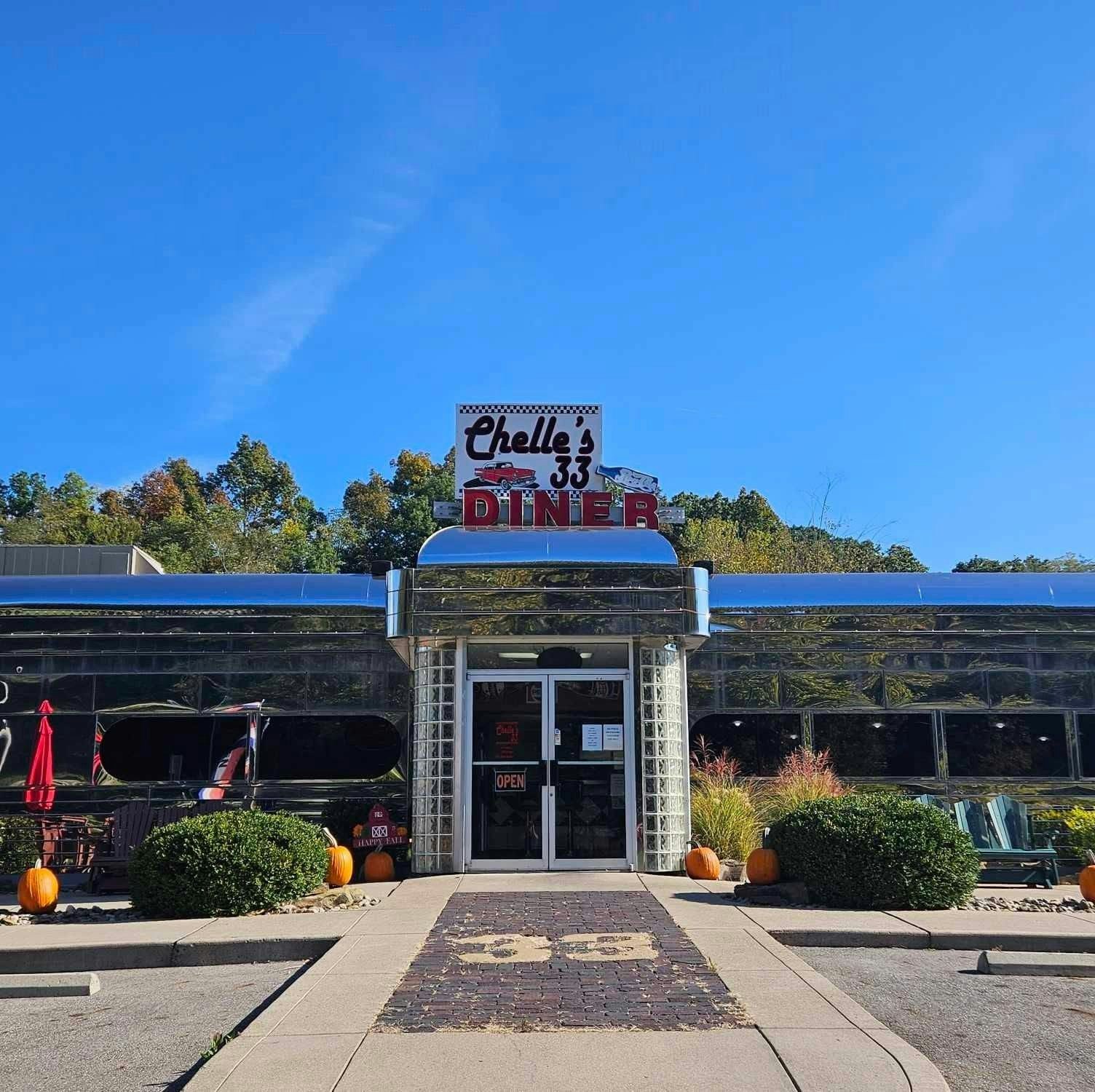 Picture of Chelle's 33 Diner