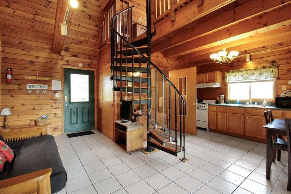 Hocking Hills Country Vista Cabins
