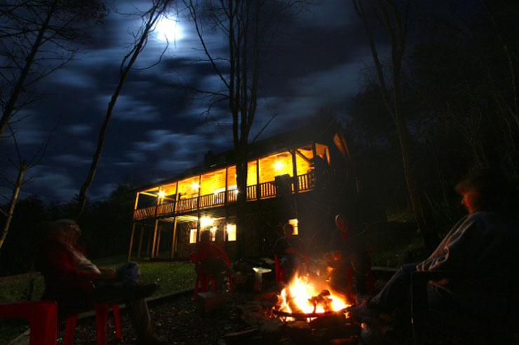 Duffy's Lodge firepit