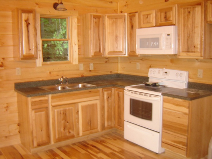 Claddagh Cabin Kitchen