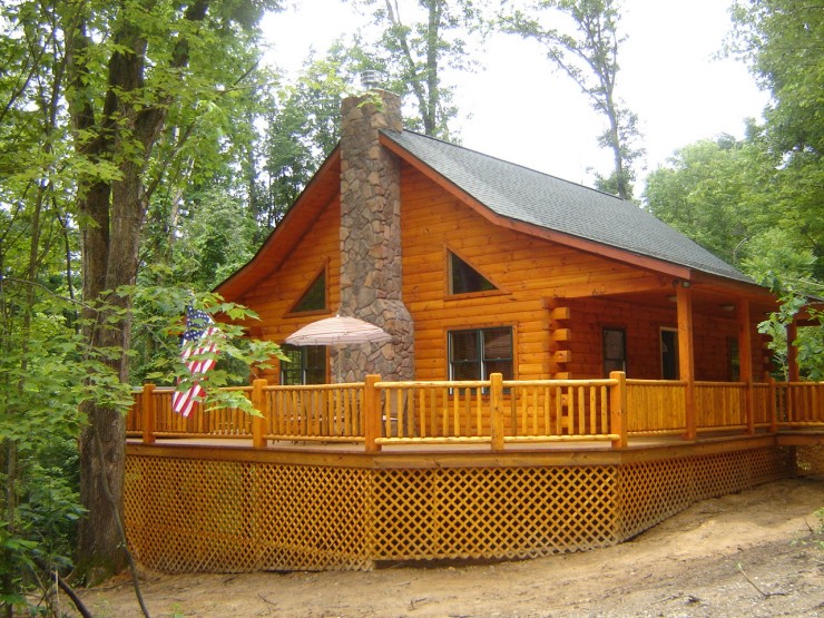 Shamrock Cabin exterior