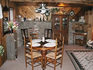 Log Cabin dining table