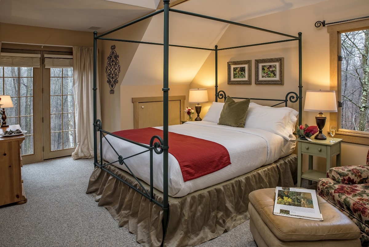 The MacDonald Master Suite