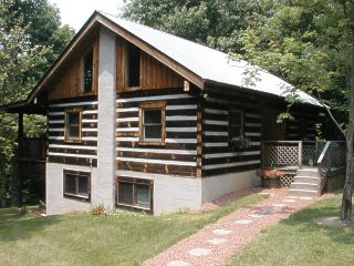 The Chicasaw Cabin at Cabins in the Pines