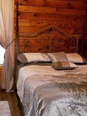 Plymouth cabin bedroom