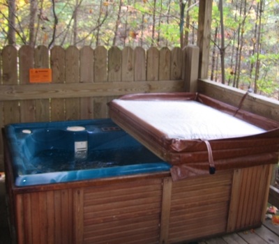 Otter lodge hot tub
