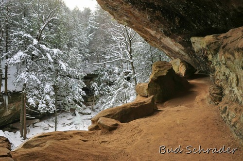 Picture of Old Man's Cave.