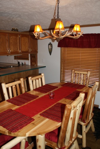 Turkey Ridge Lodge Dining Table